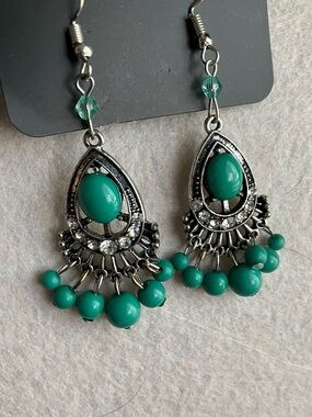Small green bead and crystal rhinestone chandelier earrings